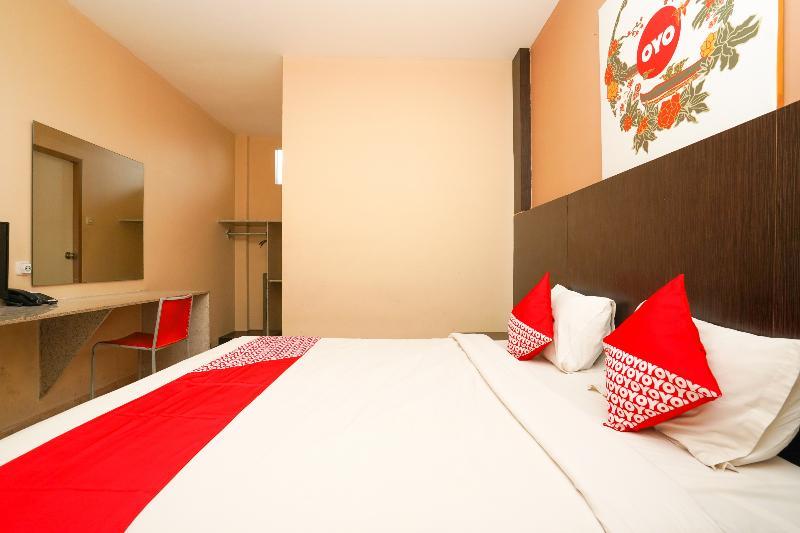 Avi Hotel Surabaya Ngoại thất bức ảnh